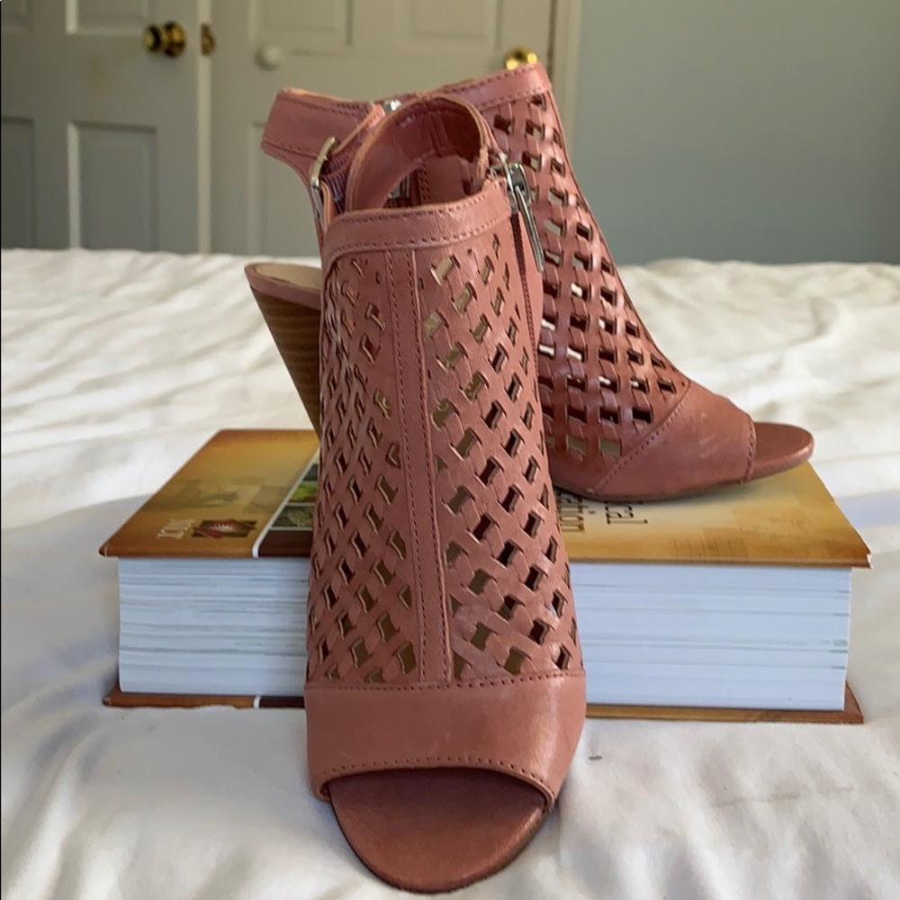Vince Camuto dusty rose booties